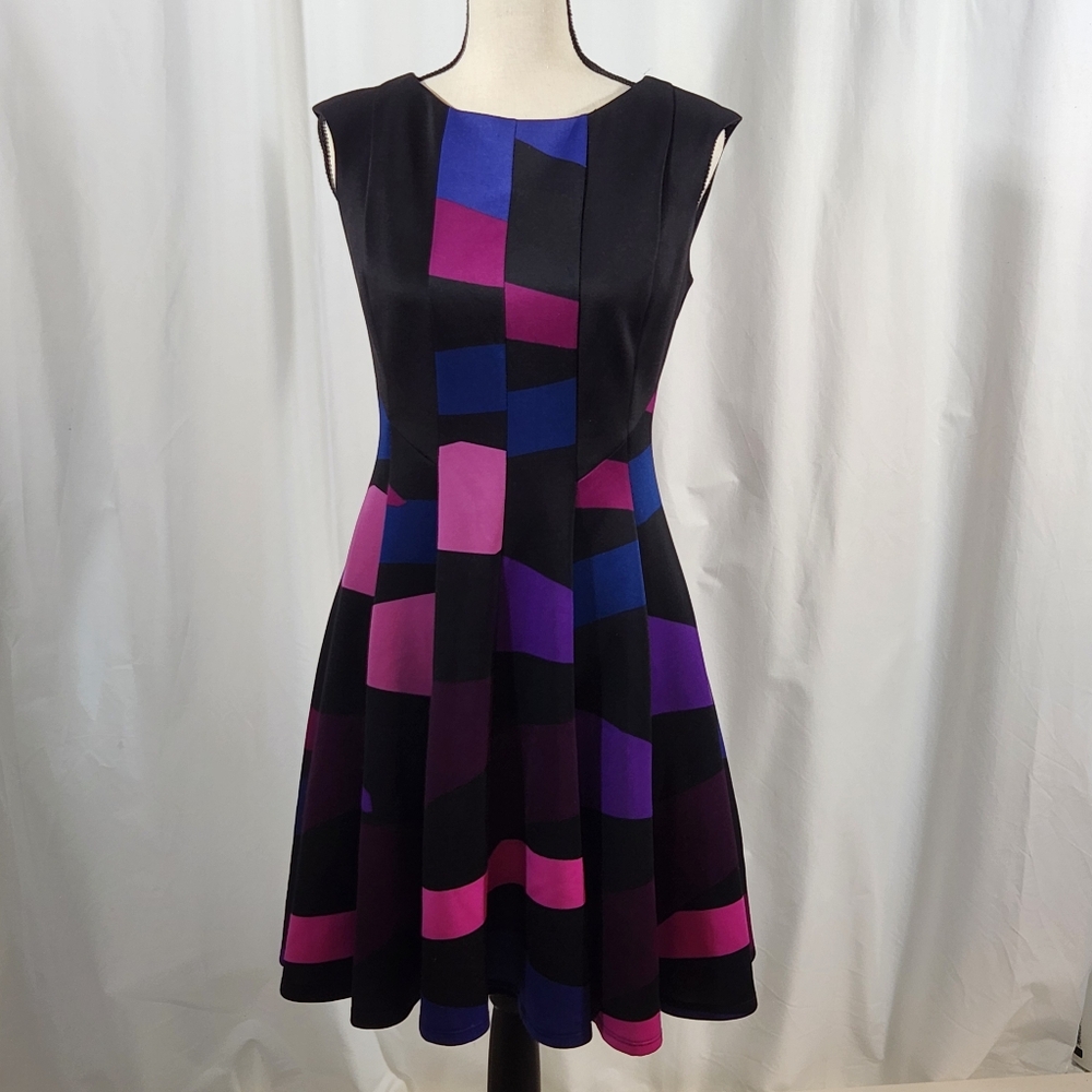 Taylor Colorful Geometric Patterned Fit Flare Dress Size 6